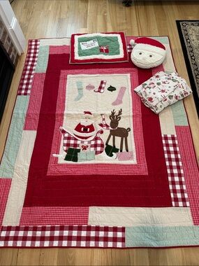 Pottery Barn Kids Twin Christmas Quilt Santa Reindeer Gingham Full Set